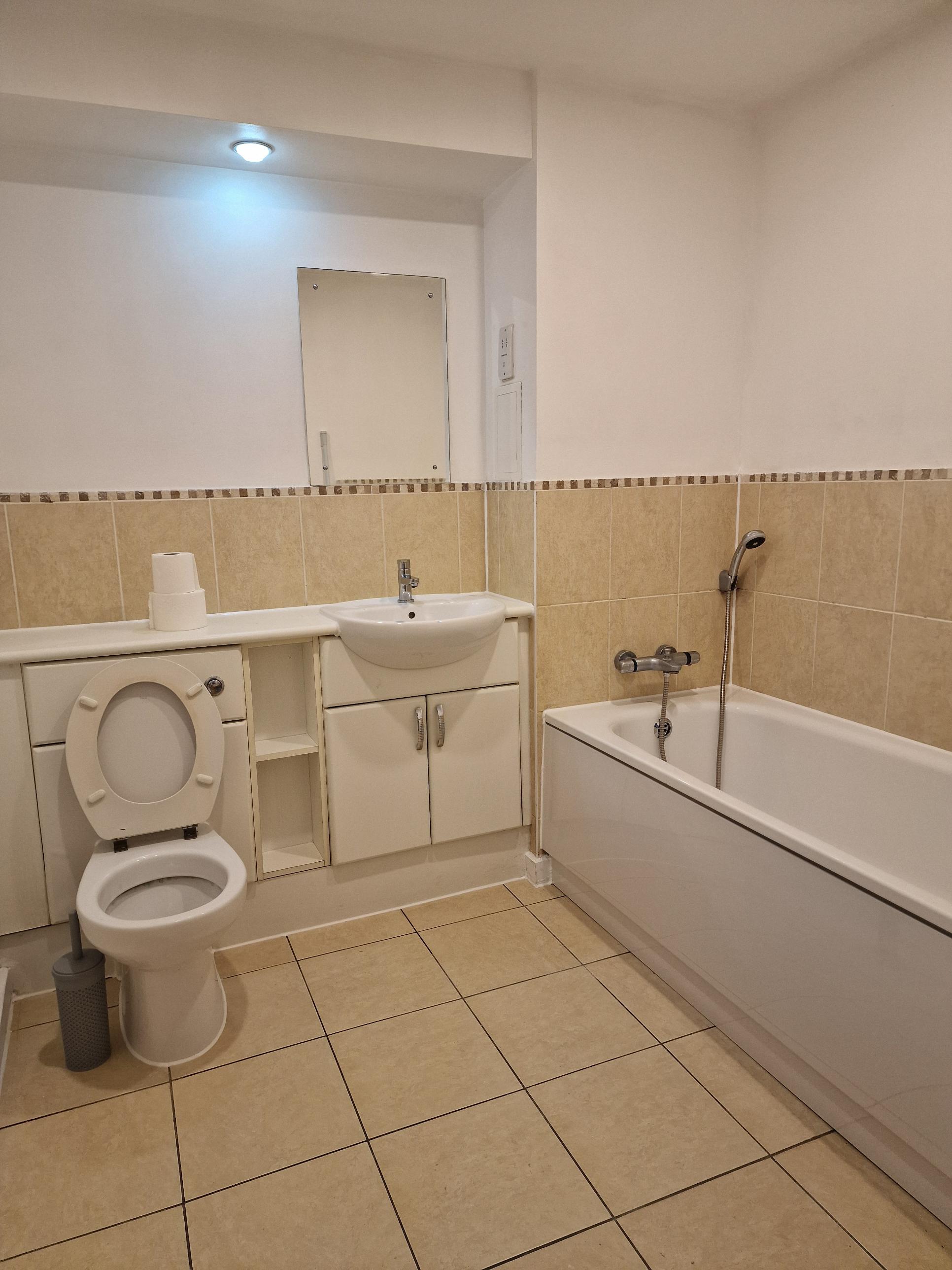 Bathroom — 23 Mallard Court