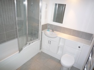 Bathroom — 42 Starling Court
